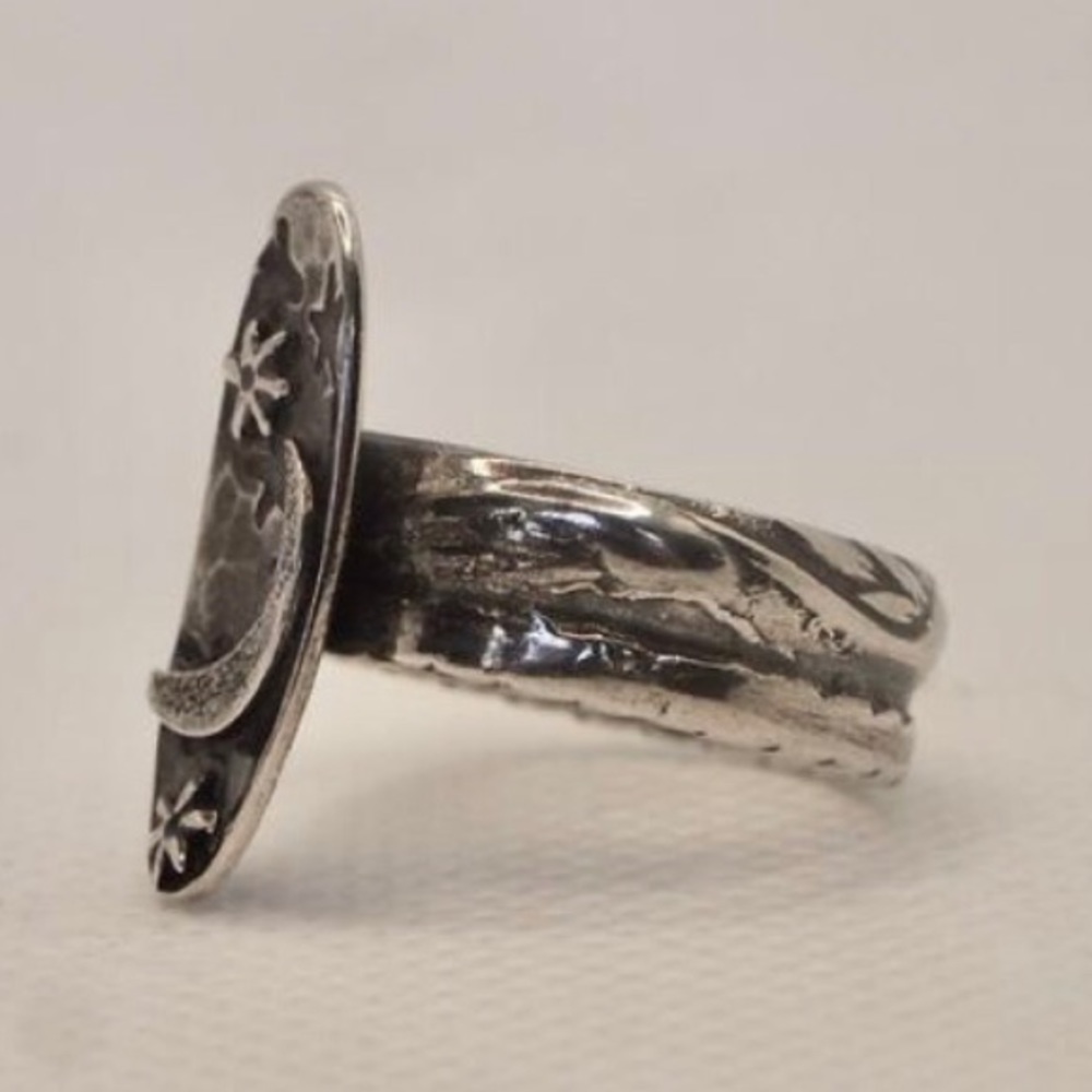 Rustic, Silver Ring - Picture 7 of 8